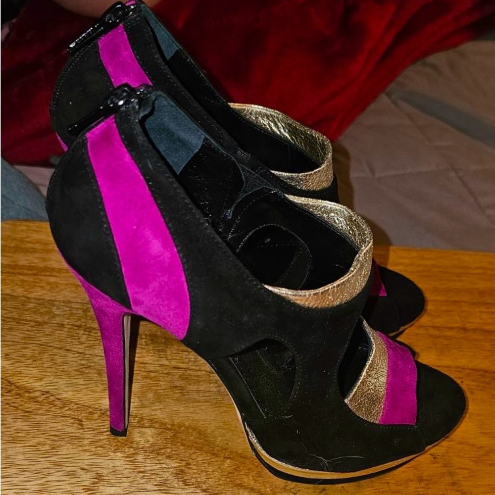 Jerome C. Rousseau sexy heels !
